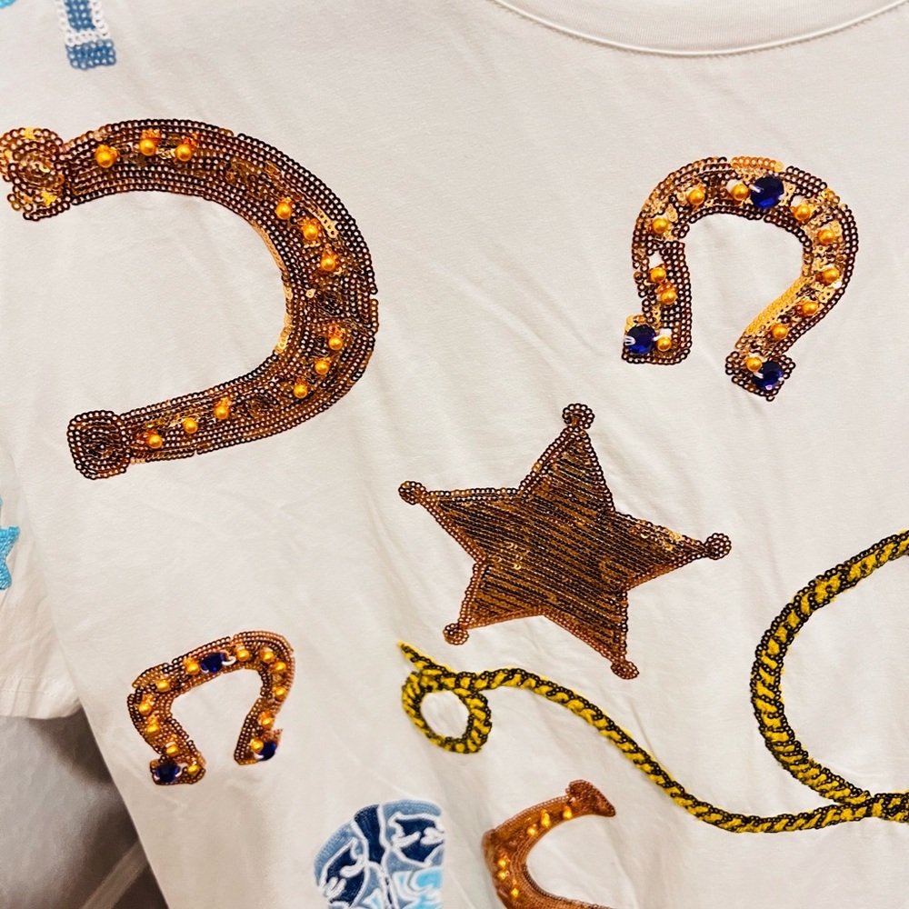 QUEEN OF SPARKLES White Western-Themed T-Shirt - Picture 3 of 5